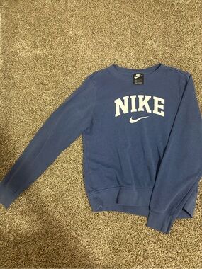 Nike Men’s Navy Blue Crewneck Sweatshirt with White Logo
